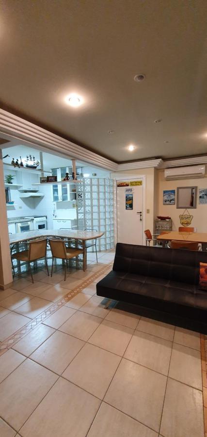 גוארויה Cobertura Triplex Na Praia Da Enseada מראה חיצוני תמונה