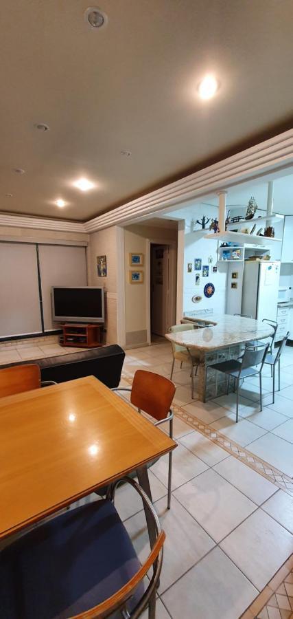 גוארויה Cobertura Triplex Na Praia Da Enseada מראה חיצוני תמונה