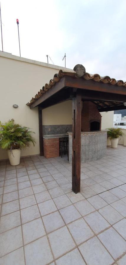 גוארויה Cobertura Triplex Na Praia Da Enseada מראה חיצוני תמונה