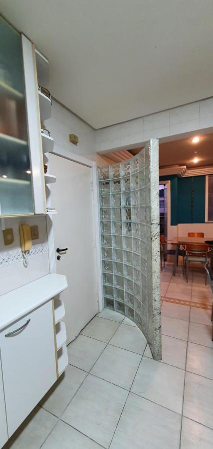 גוארויה Cobertura Triplex Na Praia Da Enseada מראה חיצוני תמונה